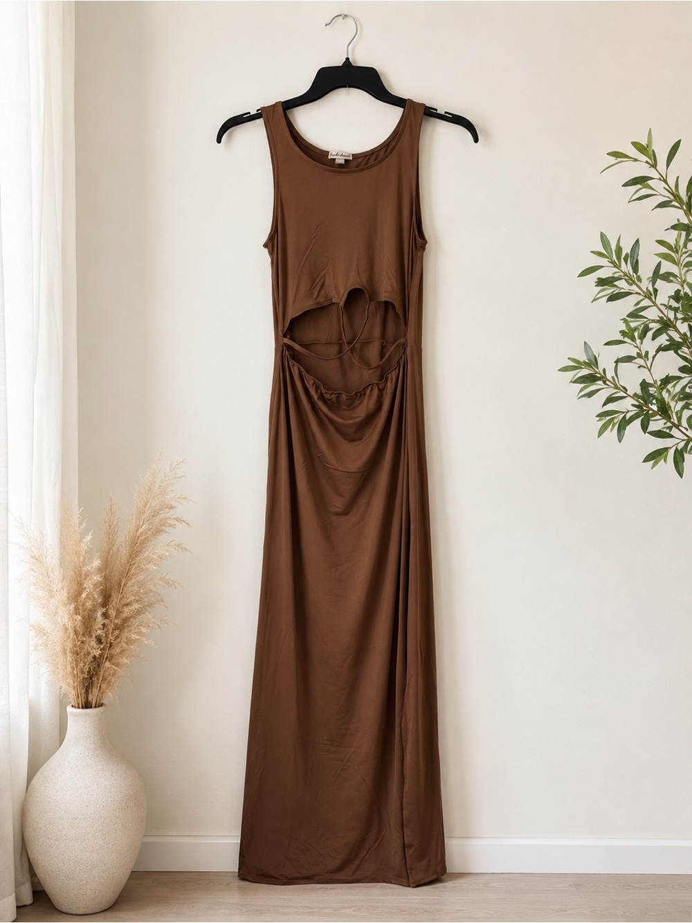 Derek Heart Brown Cutout Maxi Dress - Picture 3 of 6